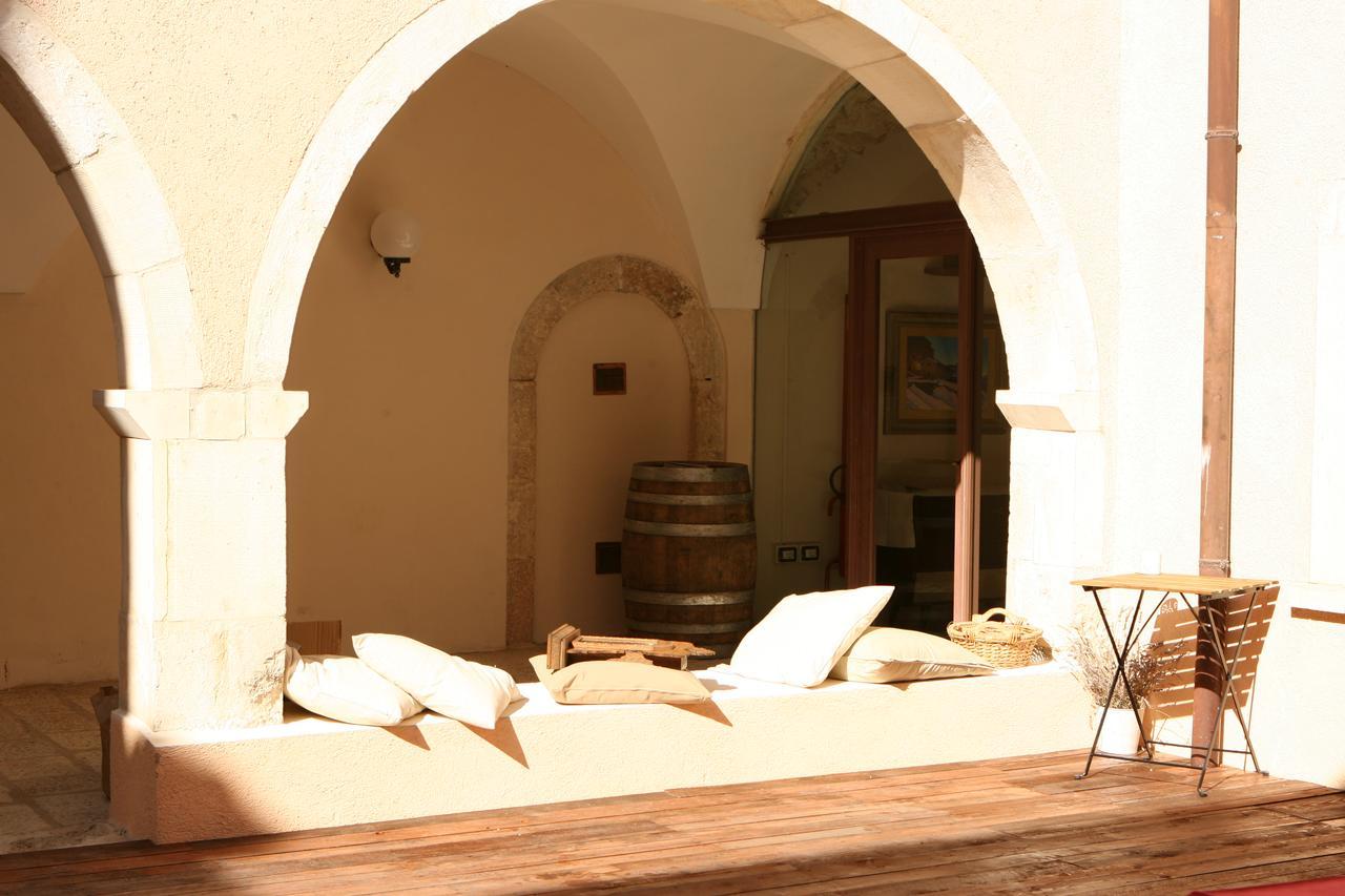 Hotel Convento Di San Colombo Santo Stefano Di Sessanio Exterior foto