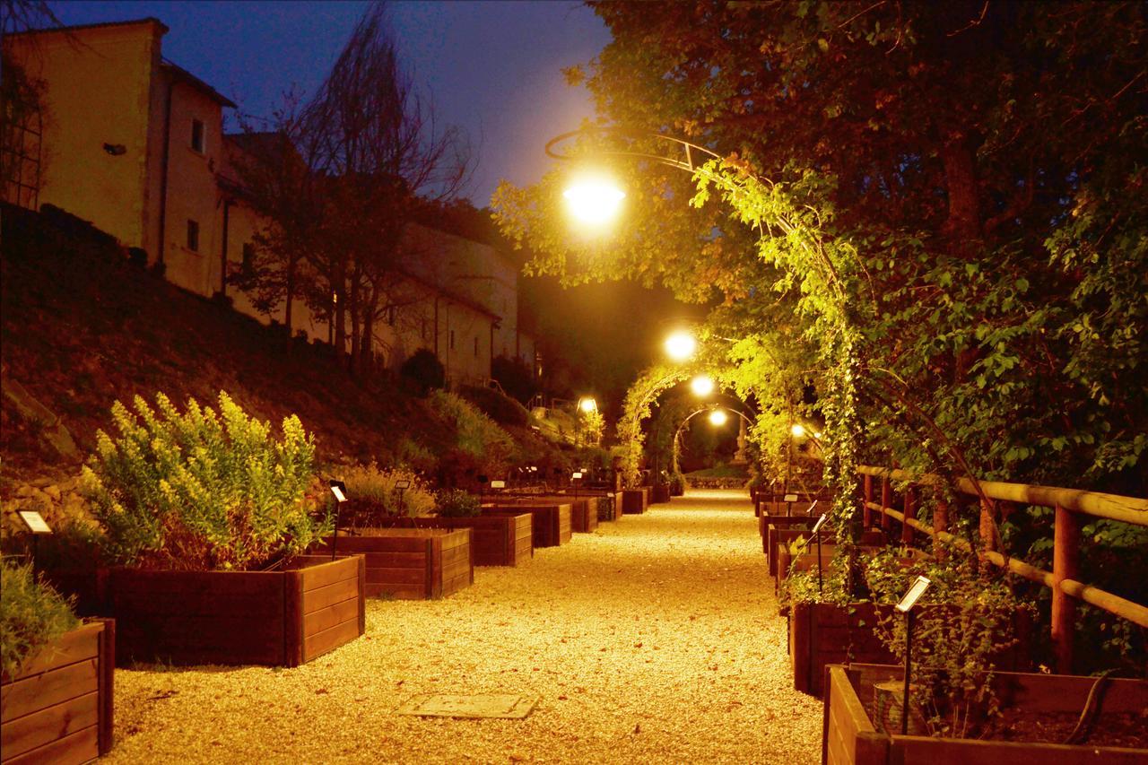 Hotel Convento Di San Colombo Santo Stefano Di Sessanio Exterior foto